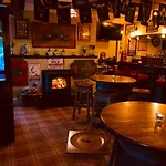 Goose & Gander Hotel *
