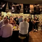 Goose & Gander Hotell Downings