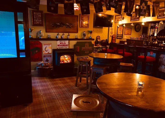 Goose & Gander Hotel *