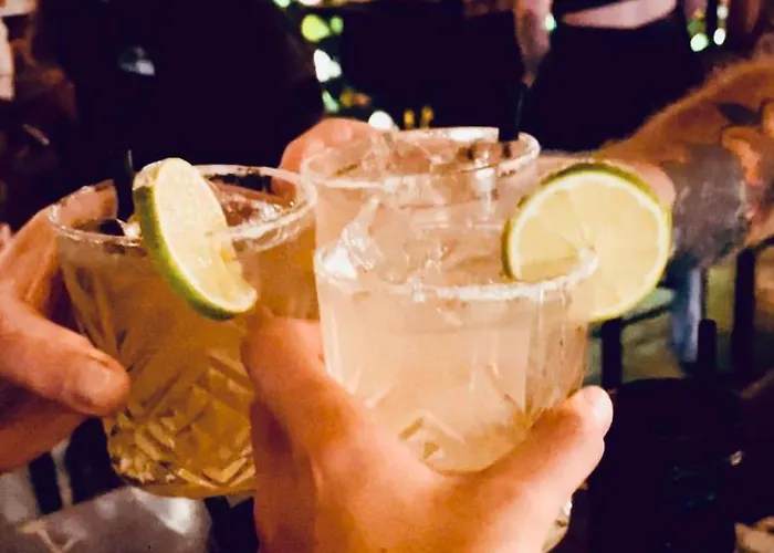 Goose & Gander Hotel *